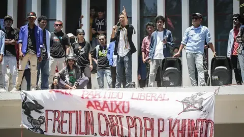 Timor-Leste Scraps Plan to Supply No-Cost Automobiles for Parliamentarians In Response to Widespread Demonstrations